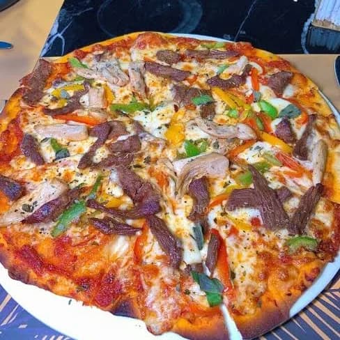 Where are the best pizza restaurants in Lagos?