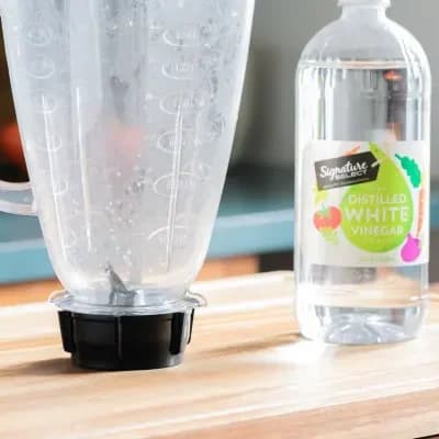 How to Remove Stubborn Stains From Blender Jars