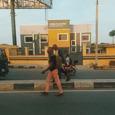 Best Street Akara and Fried Yam Spot In Agege