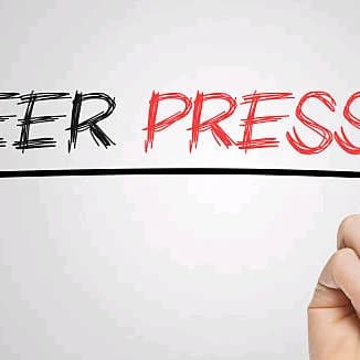 ‎The Irony of Peer Pressure