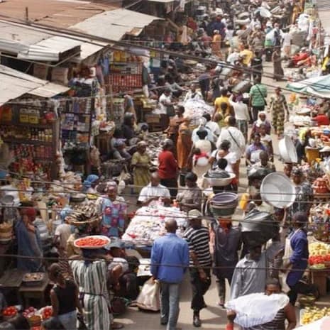 Which is cheaper: shopping in markets or Supermarket ?