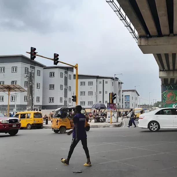 Best Street Akara and Fried Yam Spot In Agege