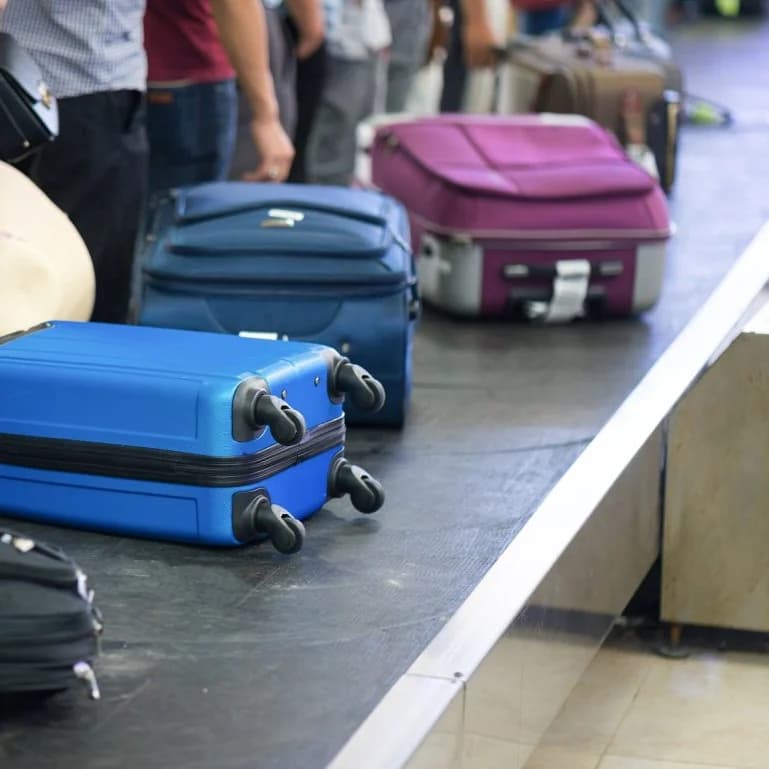 What To Do If Your Luggage Gets Lost at the Airport