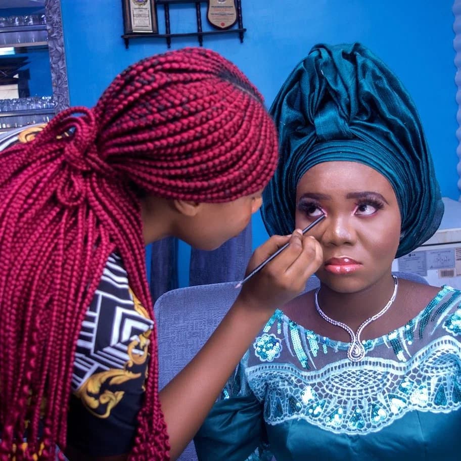 How to Make Money as a Makeupartist in Port Harcourt