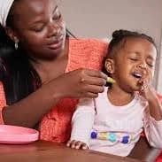 How to Introduce New Foods to a Picky Toddler