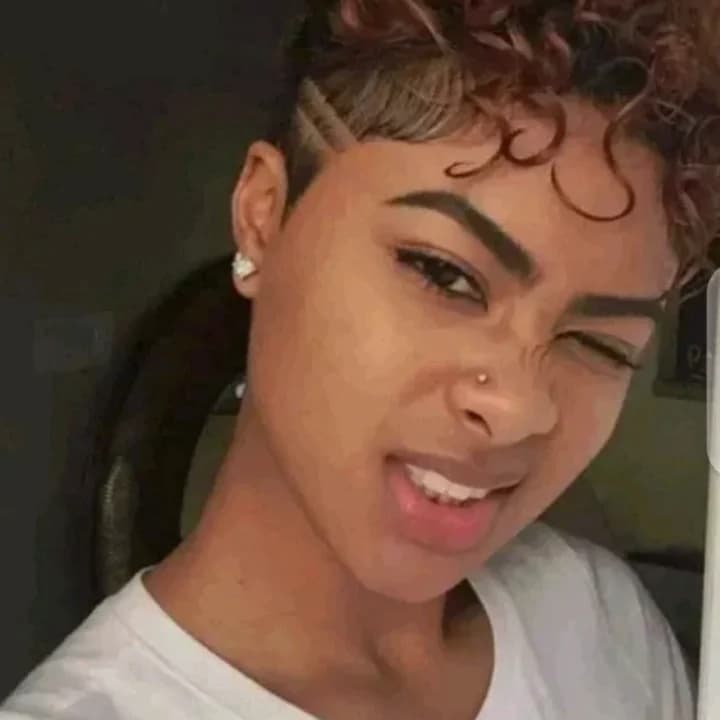 4 HIDDEN SIGNS SHE HAS FELLINGS FOR YOU BUT WON'T SAY IT...see more