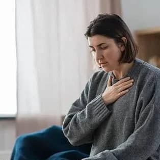 🌙 5 Things Your Body Tries to Tell You Before You Become Seriously Sick