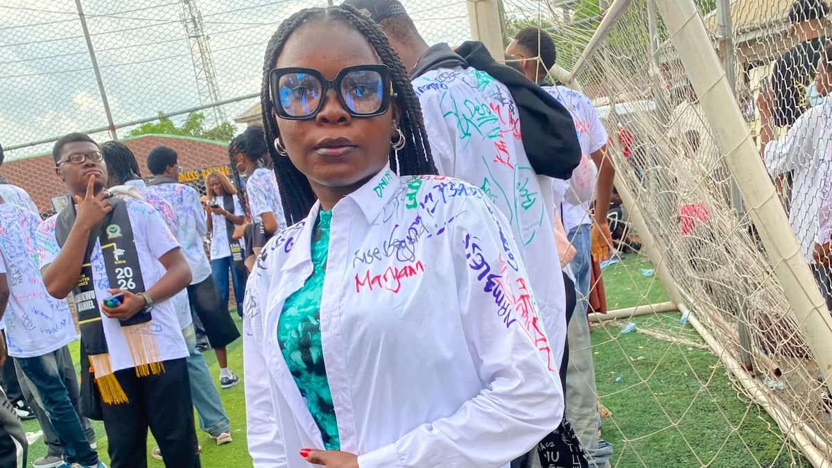 FULLY A GRADUATE. 😉😋