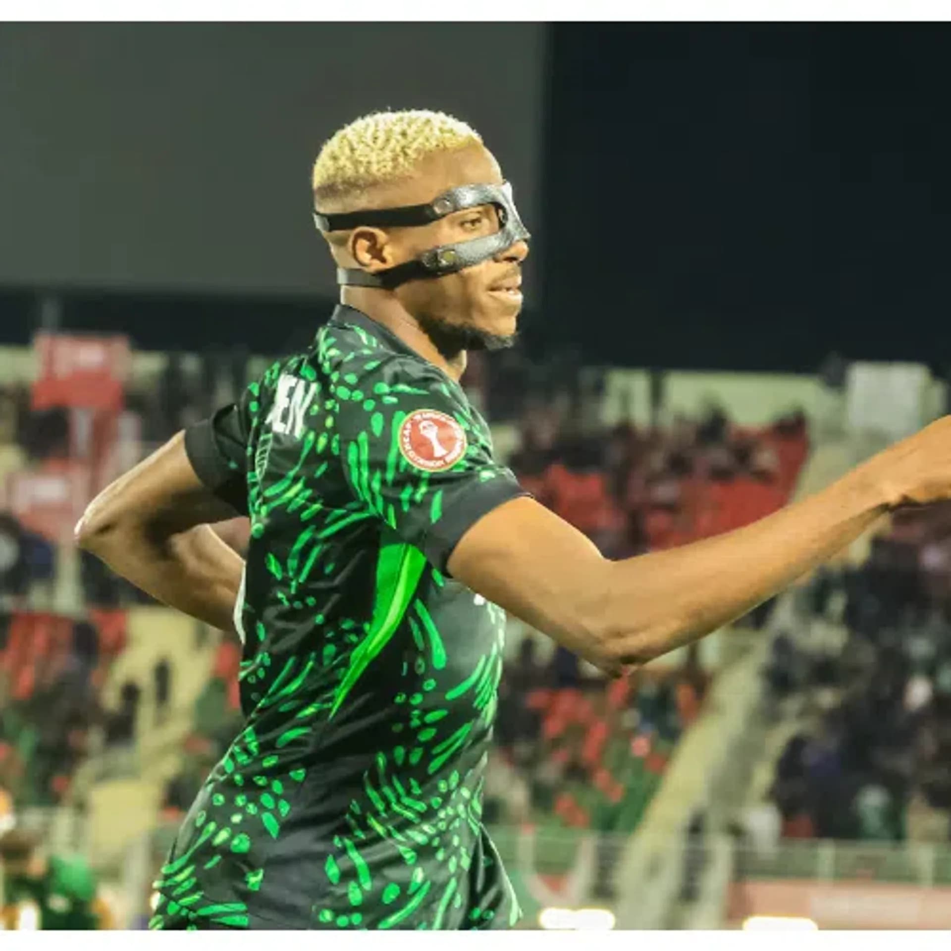 ‘Look at this man’ - Ex-South African player hail Osimhen’s selflessness against Algeria