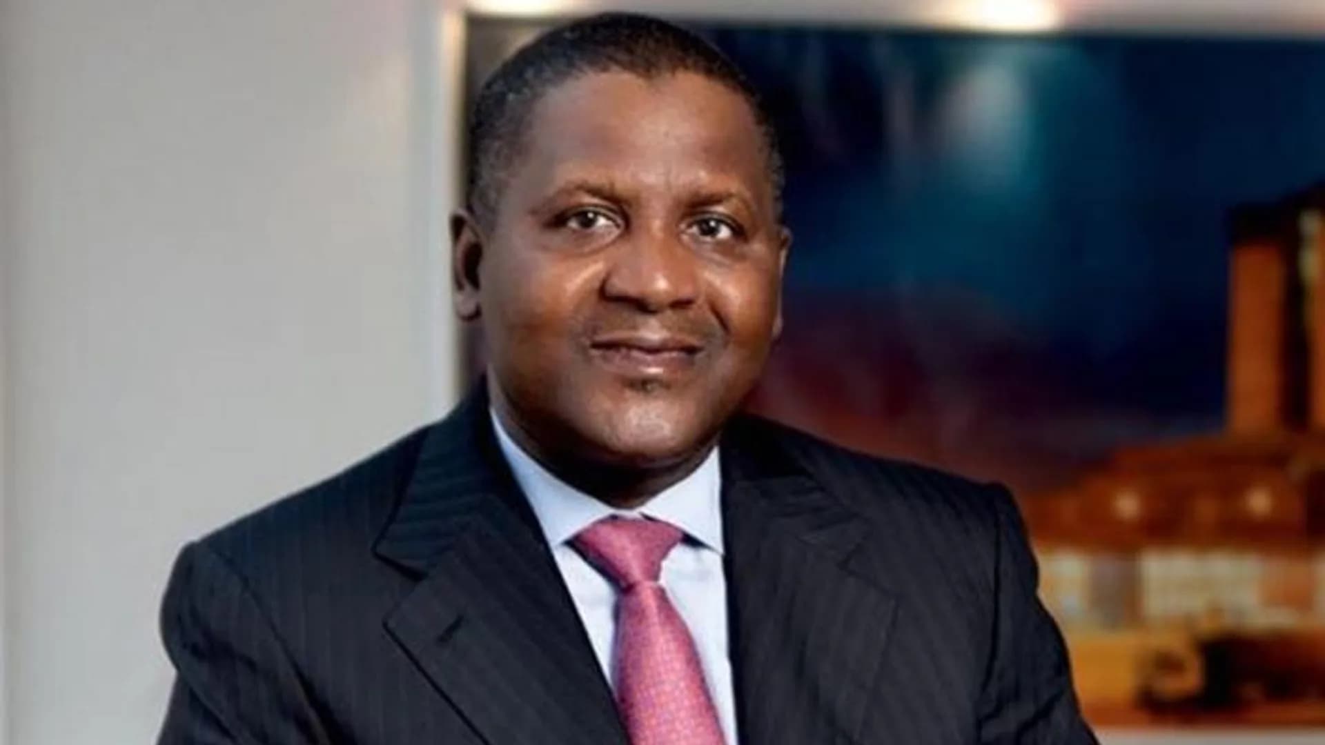 Dangote dangles dollar dividends to lure investors for refinery IPO