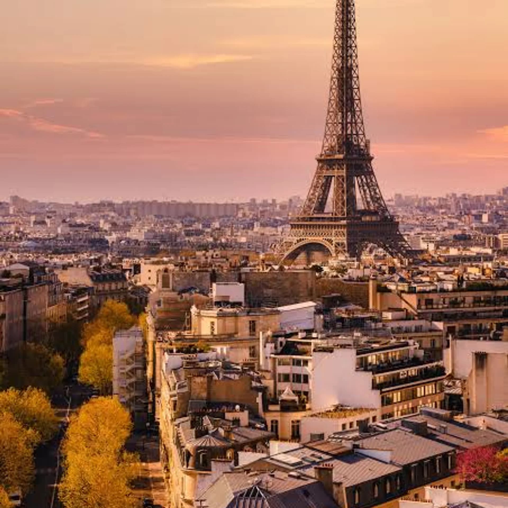 A Quiet Weekend in Paris