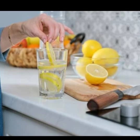 IS LEMON š WATER GOOD FOR THE KIDNEYS?