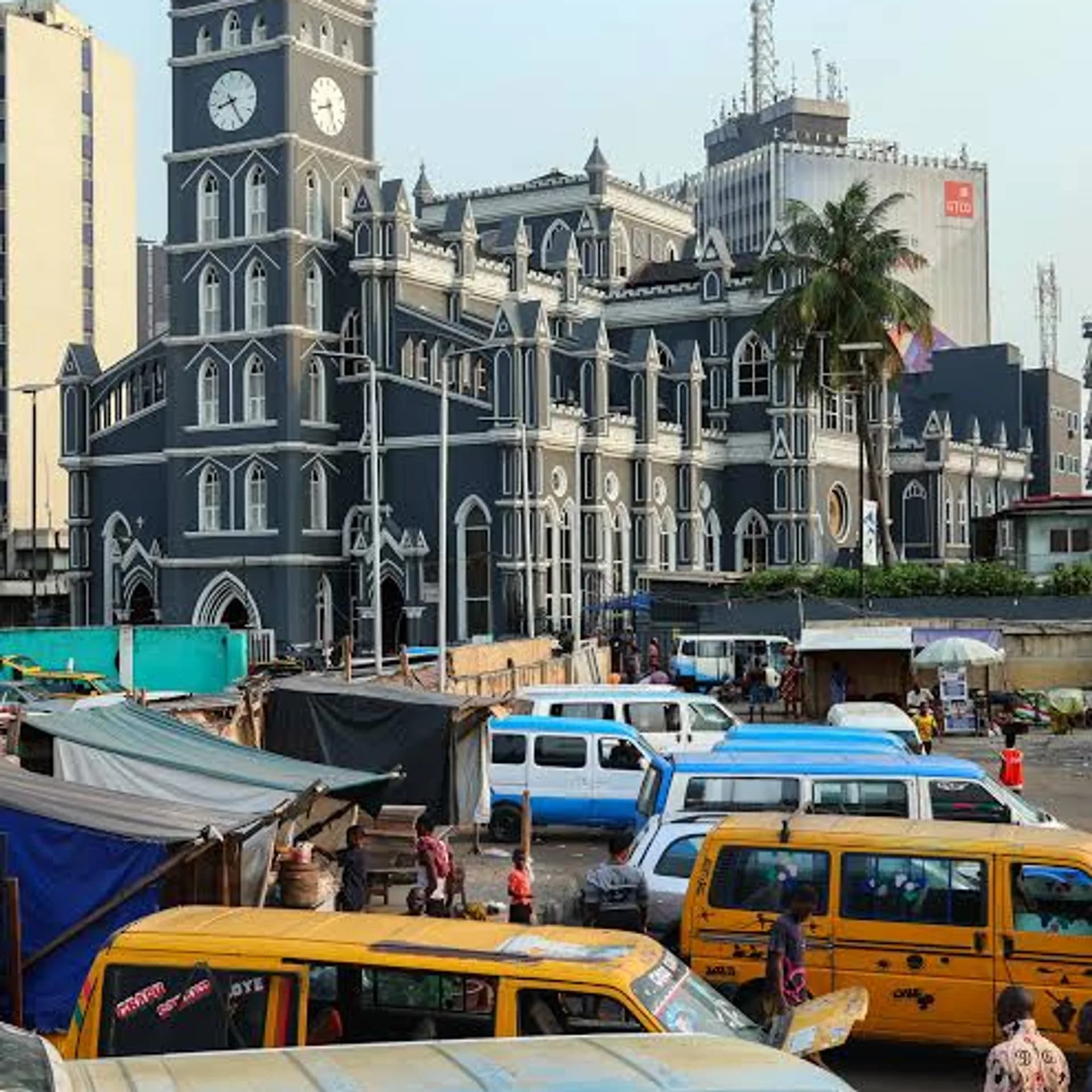 What is the cost of living Abuja vs Lagos?