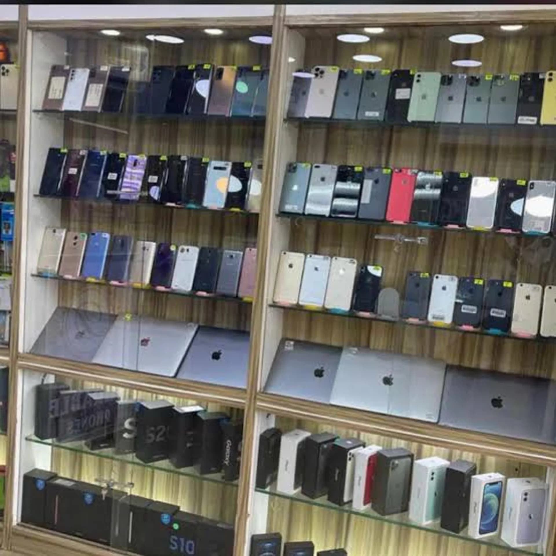 Where to Buy Gadgets in Lagos (Without Stories That Touch)
