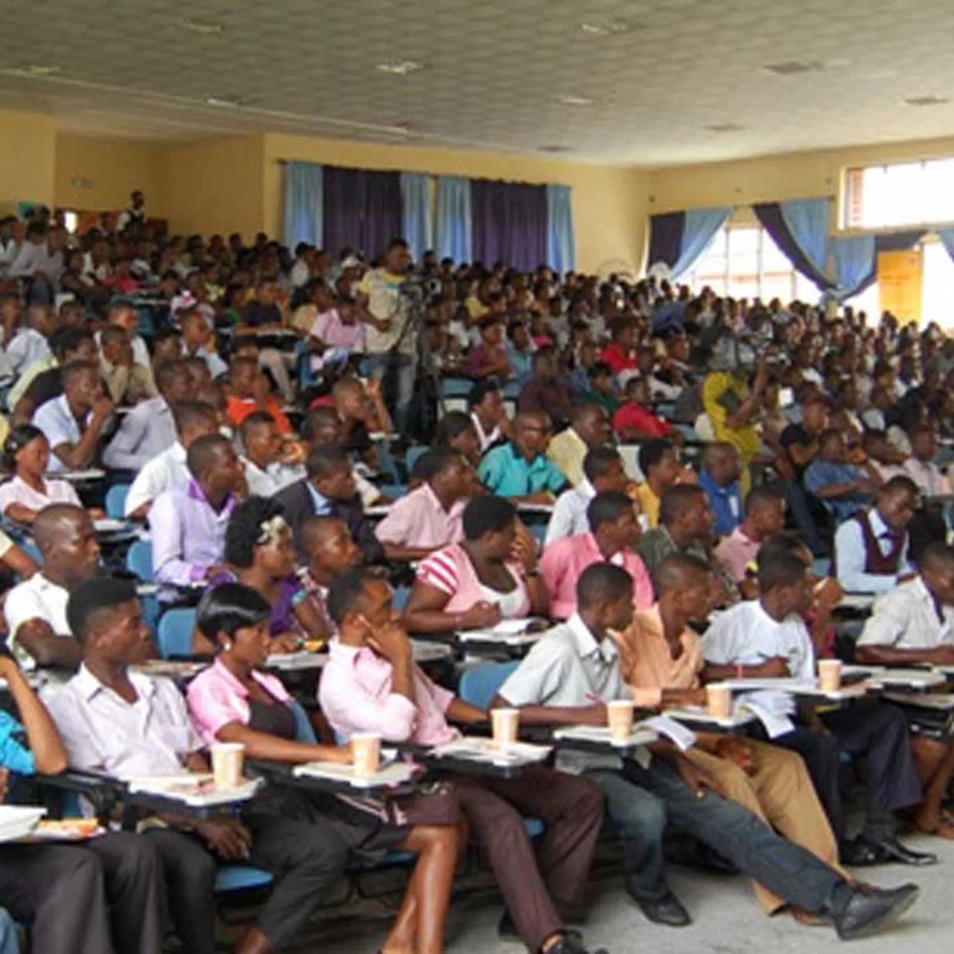 Apps Nigerian Students Can Use to Make Money Online 📱💸