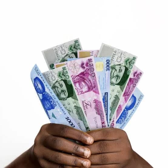 Feedcover is officially the first Nigerian platform to pay creators đ¸